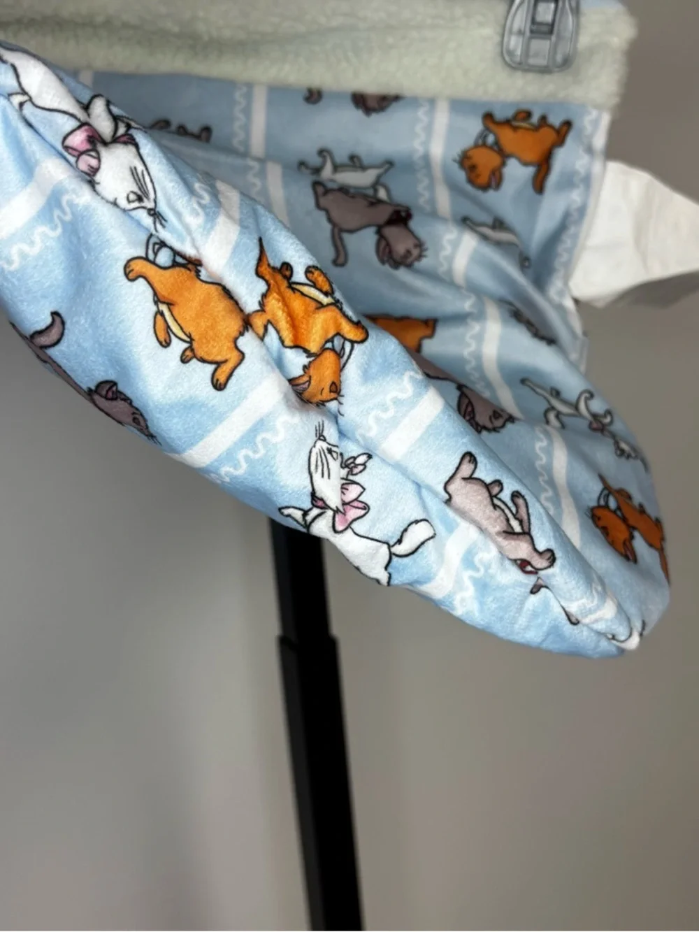 Disney The Aristocats Pet Crinkle Play Sack